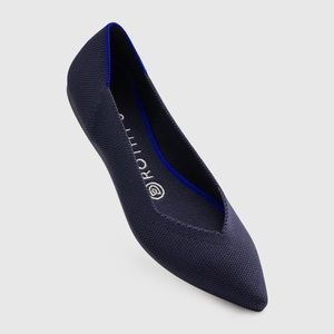 Rothy’s Maritime Navy Pointed Toe size 8
